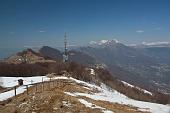 Tranquilla salita primaverile al Monte Linzone e al Monte Tesoro il 10 aprile 2010 - FOTOGALLERY